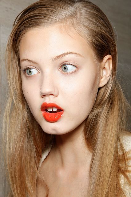 girl-lindsey-wixson-model-red-lips-Favim.com-156674.jpg