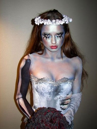 adriana-lima-celebrity-halloween-lingerie.jpg