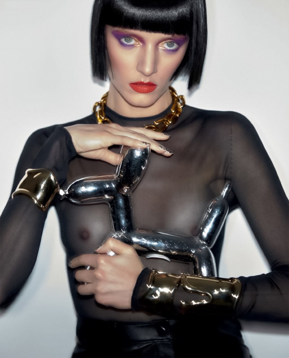 Daria-Strokous-by-Ben-Lamberty-Vogue-Czech-August-2022+(2).jpeg