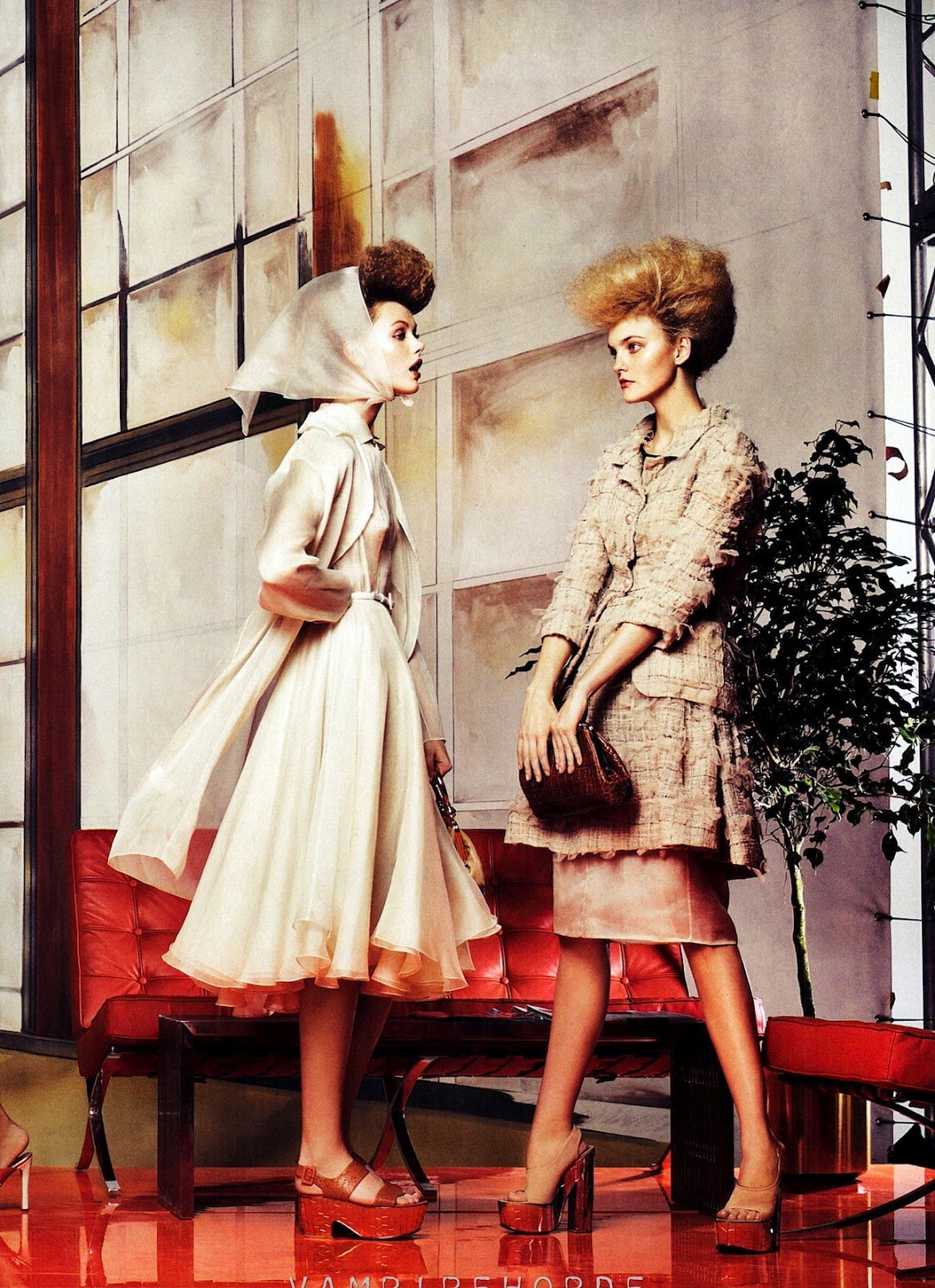 fashion_scans_remastered-craig_mcdean-vogue_usa-march_2012-scanned_by_vampirehorde-hq-10.jpg