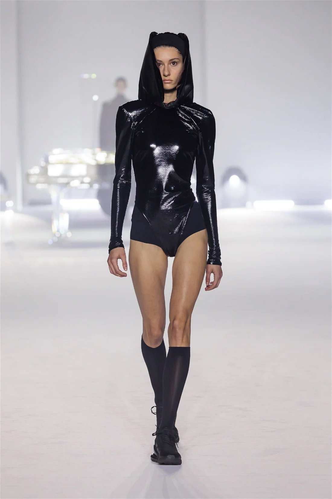 Maison-Yoshiki-Ready-Wear-Fall-Winter-2024-Milan-Fashion-Week-Runway-07 copy.jpg