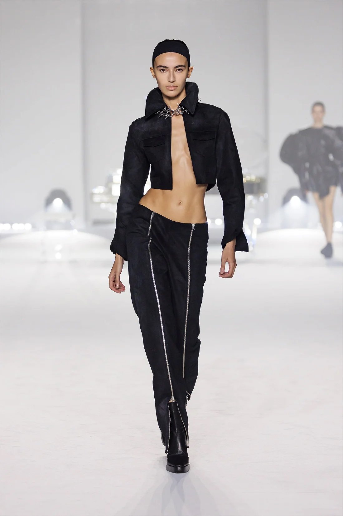 Maison-Yoshiki-Ready-Wear-Fall-Winter-2024-Milan-Fashion-Week-Runway-13 copy.jpg