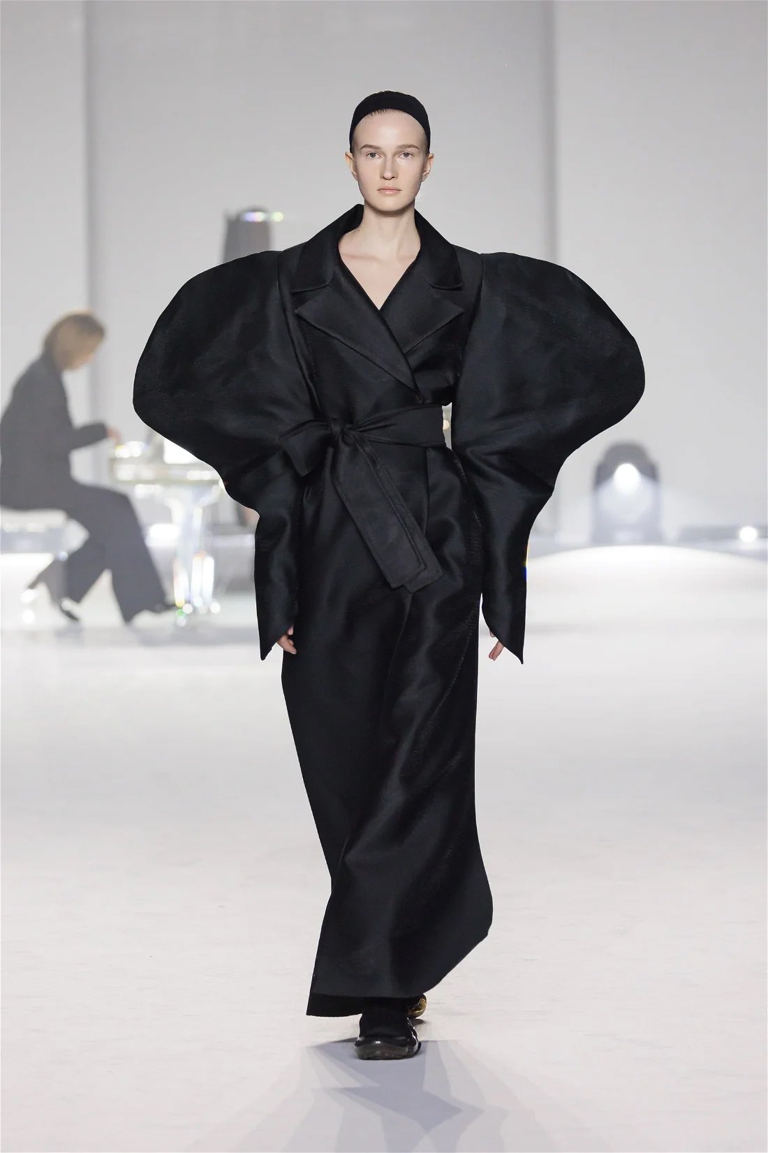 Maison-Yoshiki-Ready-Wear-Fall-Winter-2024-Milan-Fashion-Week-Runway-27 copy.jpg