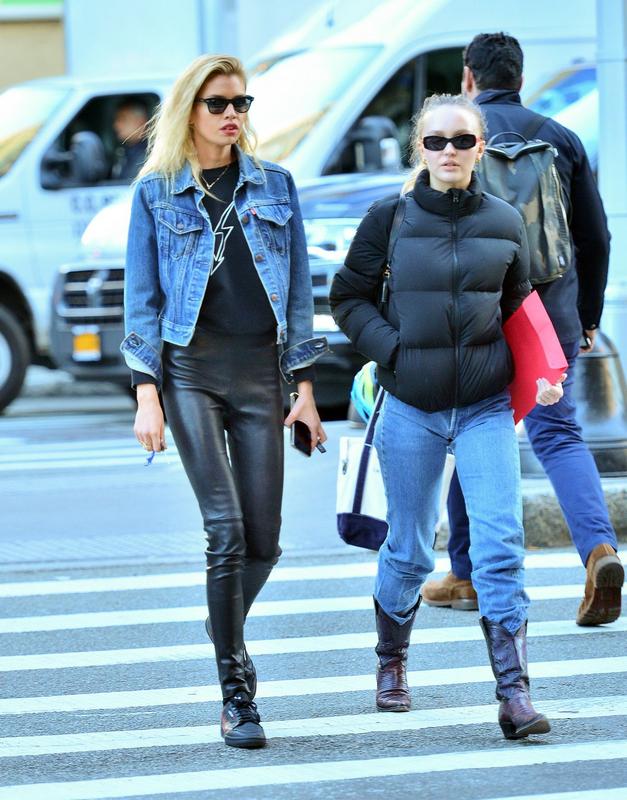 lily-rose-depp-and-stella-maxwell-out-in-new-york-10-25-2018-1.jpg