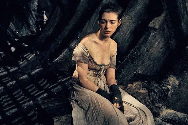 Anne-Hathaway-Fantine-Les-miserables.jpg