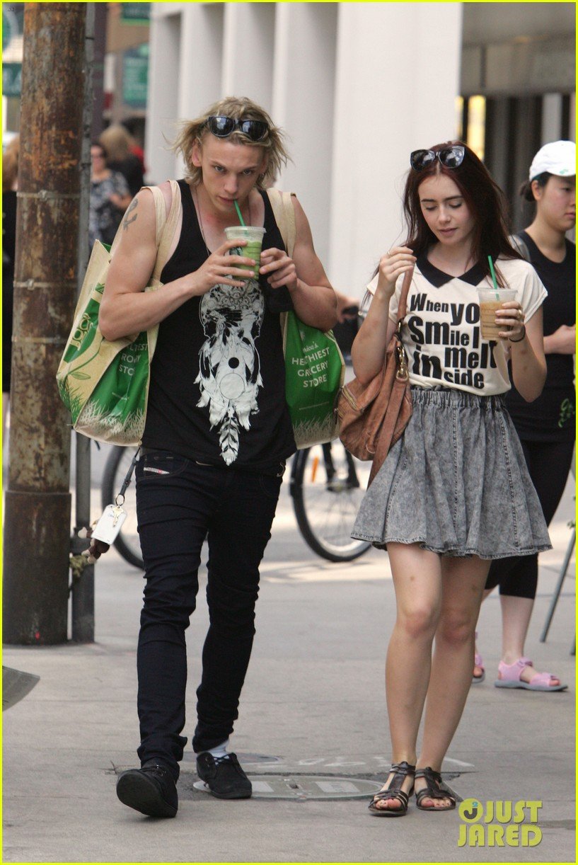 lily-collins-melts-inside-with-jamie-campbell-bower-05.jpg