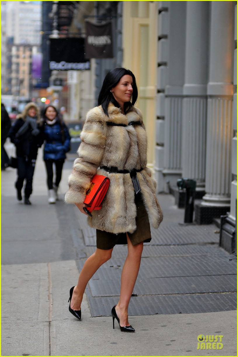 liberty-ross-fur-coat-soho-shopping-03.jpg