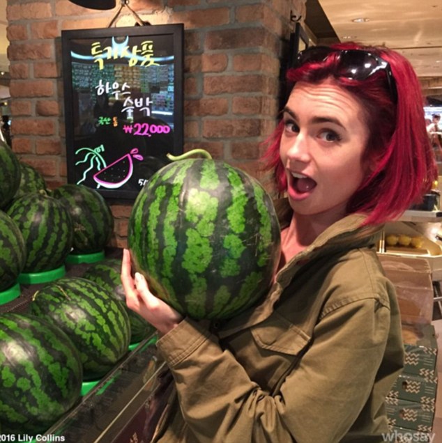 343B687F00000578-3592505-_Slice_open_this_massive_Korean_watermelon_and_I_bet_my_hair_wou-a-24_1463395318595.jpg