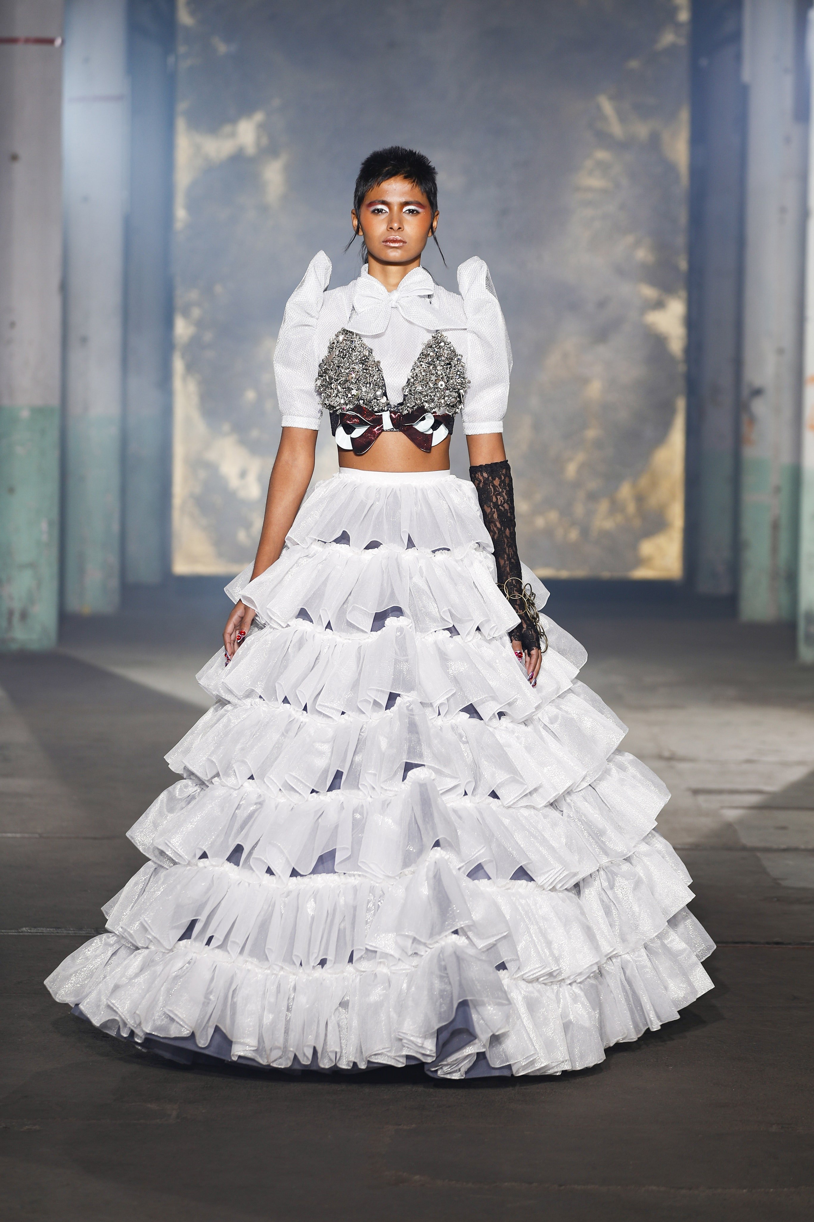 00009-Viktor-and-Rolf-Spring-21-Couture-Credit-Team-Peter-Stigter.jpg