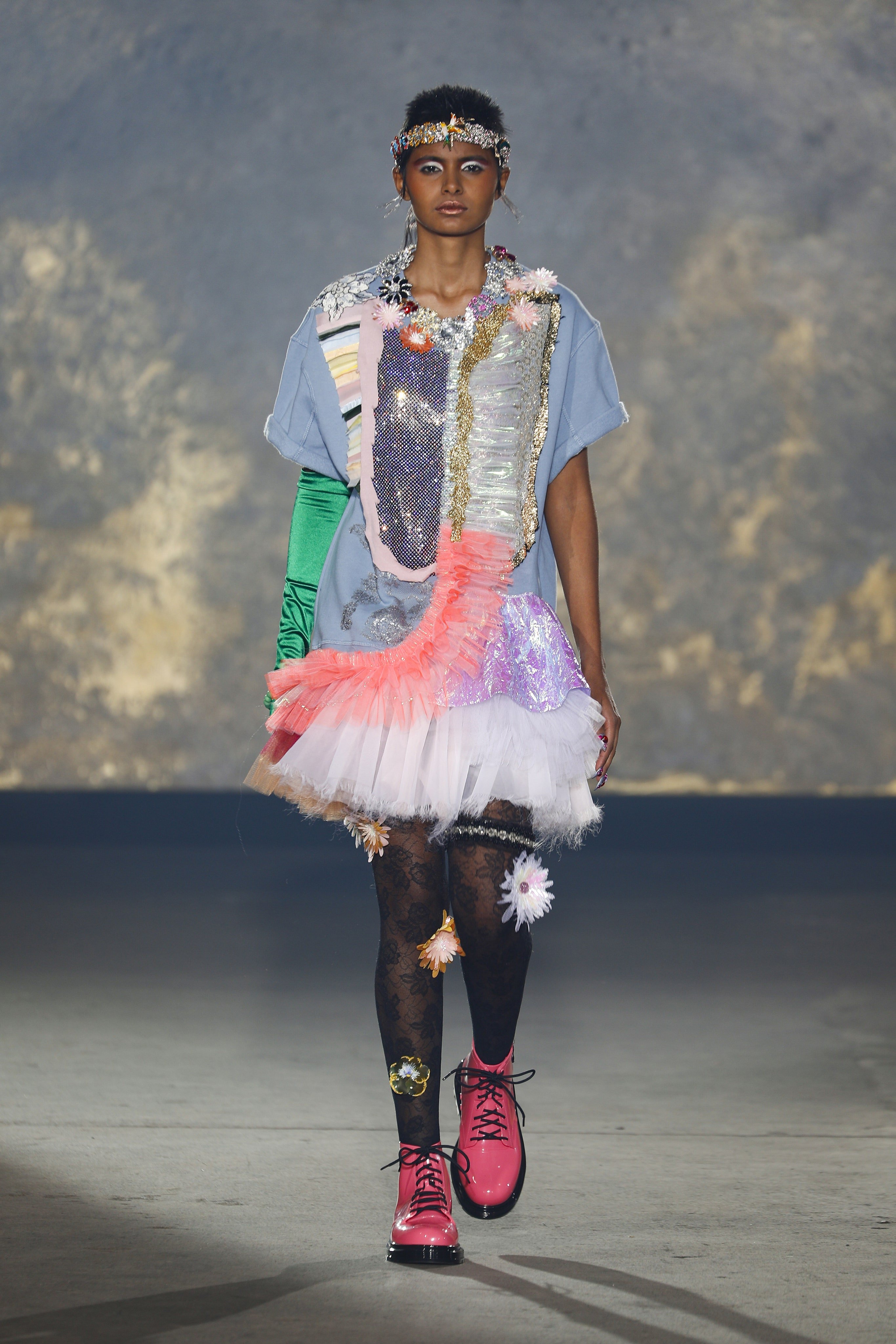 00014-Viktor-and-Rolf-Spring-21-Couture-Credit-Team-Peter-Stigter.jpg