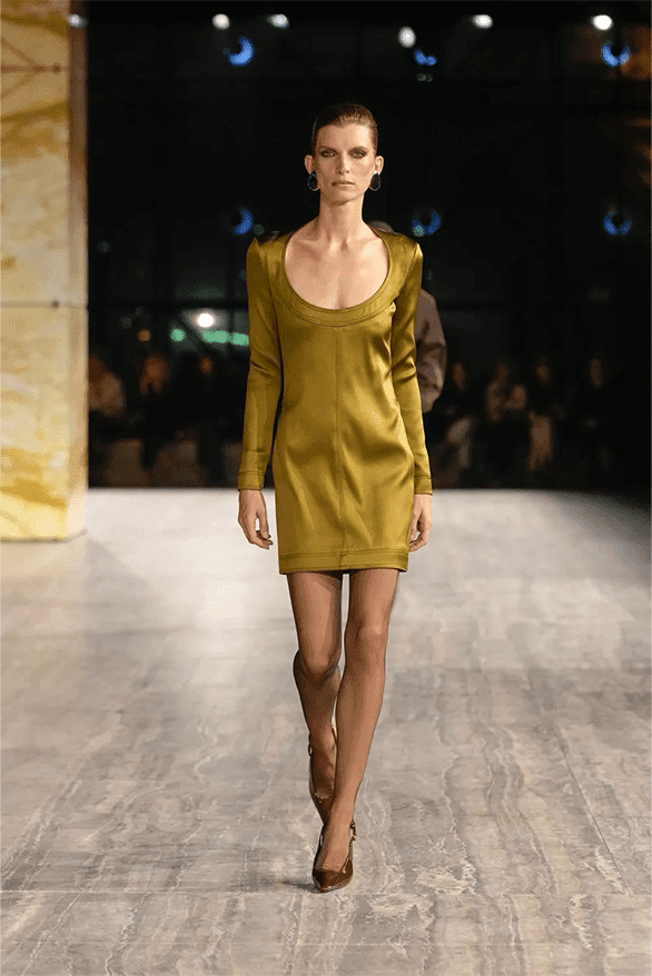 saint-laurent-spring-summer-2024-paris-fashion-week-womenswear-runway-34.png